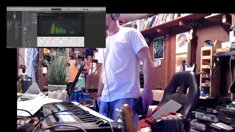 Snapshot of jameswebbscope chatting on 02.27.25 Jameswebbscope online show from 02.27.25
