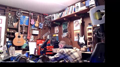 Snapshot of jameswebbscope chatting on 03.06.25 Jameswebbscope online show from 03.06.25