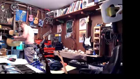 Snapshot of jameswebbscope chatting on 03.08.25 Jameswebbscope online show from 03.08.25