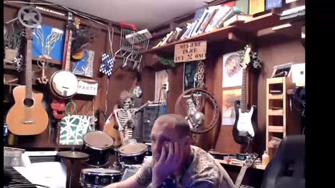 Snapshot of jameswebbscope chatting on 09.25.25 Jameswebbscope online show from 09.25.25