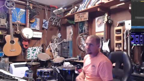 Snapshot of jameswebbscope chatting on 10.04.25 Jameswebbscope online show from 10.04.25
