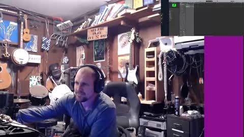 Snapshot of jameswebbscope chatting on 10.20.25 Jameswebbscope online show from 10.20.25