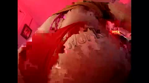 Snapshot of jamieroseknows chatting on 10.10.25 Jae Bae Rosay           birthday was not so hot online show from 10.10.25