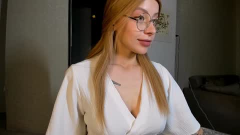 Snapshot of jane_bright chatting on 01.17.25 Jane online show from 01.17.25