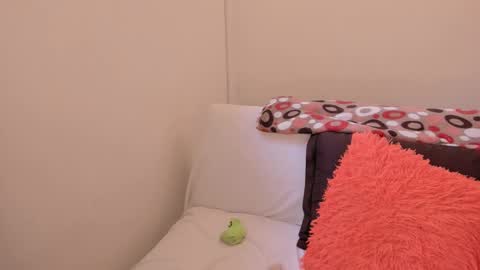 Jane  M online show from 02.12.25