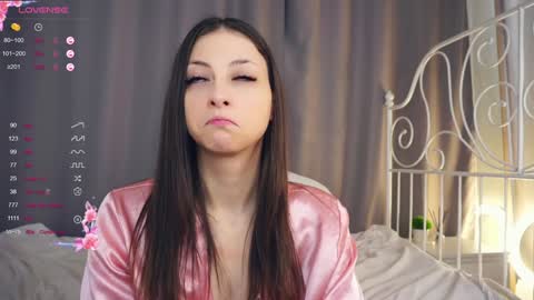 Jennifer  online show from 02.07.25