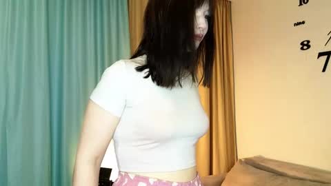 Snapshot of janemolane chatting on 12.01.25 Jane online show from 12.01.25