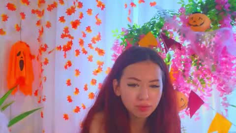 Snapshot of janet_yong chatting on 11.01.25 Jenifer online show from 11.01.25