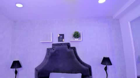 Snapshot of janneblossom chatting on 10.08.25 Janne  online show from 10.08.25