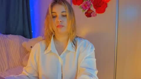 Snapshot of jansylines chatting on 12.17.24 JansyLines online show from 12.17.24