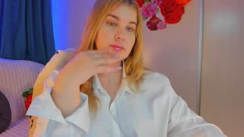Snapshot of jansylines chatting on 12.25.24 JansyLines online show from 12.25.24