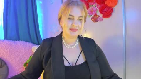 Snapshot of jansylines chatting on 01.06.25 JansyLines online show from 01.06.25