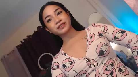 Snapshot of jasmine_arousal chatting on 10.15.25 JASMINE online show from 10.15.25