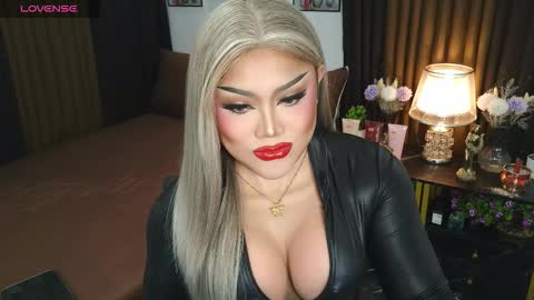 Snapshot of jasmine_brandy chatting on 09.15.25 Jasmine Brandy online show from 09.15.25