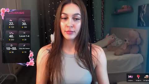 Snapshot of jasmine_doll_ chatting on 10.10.25 Jasmine online show from 10.10.25