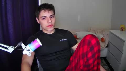 Snapshot of javiermire chatting on 11.01.25 javi online show from 11.01.25