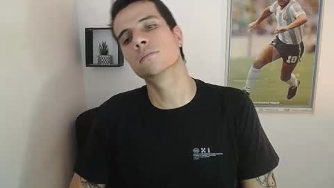 Snapshot of jayalvarrez_ chatting on 12.12.24 Jay Alvarrez online show from 12.12.24
