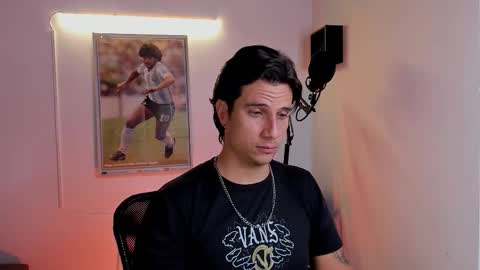 Snapshot of jayalvarrez_ chatting on 10.18.25 Jay Alvarrez online show from 10.18.25