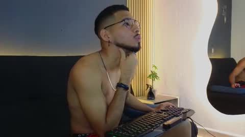 Snapshot of jaybrown_1 chatting on 10.02.25 Jay online show from 10.02.25