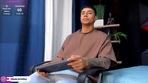 jaze_bradley online show from 11.17.25