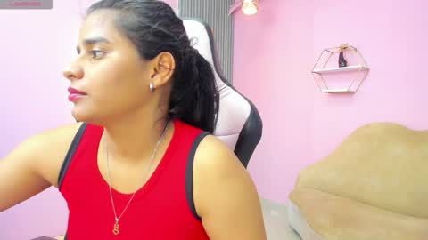 jazmin  online show from 10.10.25