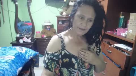 Snapshot of jazmin_rios chatting on 02.28.25 jazmim online show from 02.28.25