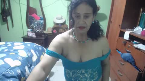 Snapshot of jazmin_rios chatting on 03.01.25 jazmim online show from 03.01.25