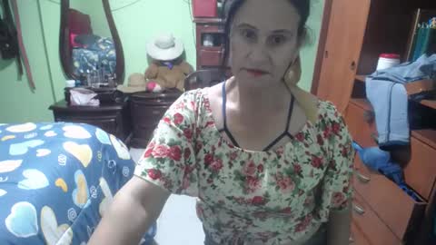 Snapshot of jazmin_rios chatting on 03.01.25 jazmim online show from 03.01.25