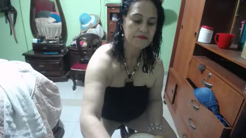 Snapshot of jazmin_rios chatting on 03.06.25 jazmim online show from 03.06.25