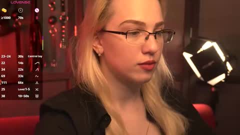 Snapshot of jeancoleex chatting on 10.07.25 Jean online show from 10.07.25