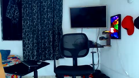 Snapshot of jeffer21_hot chatting on 02.20.25 jeffer21_hot online show from 02.20.25