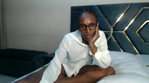 Snapshot of jemimaaam chatting on 02.05.25 Jemmi online show from 02.05.25