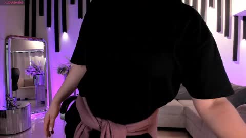 Snapshot of jennaolson chatting on 02.17.25 Jenna Olson online show from 02.17.25