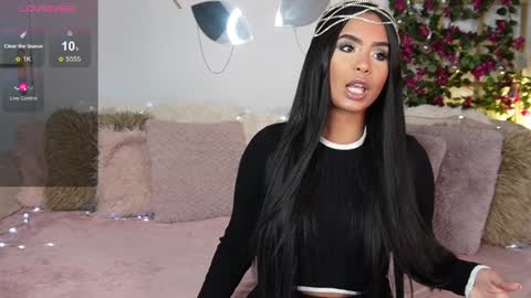 Snapshot of jenny_roberts96 chatting on 01.18.25 Jenny Roberts online show from 01.18.25