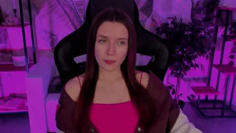 Snapshot of jennydens chatting on 12.21.24 Jenny NO Nude online show from 12.21.24