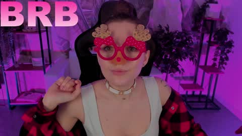 Snapshot of jennydens chatting on 01.02.25 Jenny NO Nude online show from 01.02.25