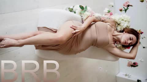 Snapshot of jennydens chatting on 10.28.25 Jenny NO Nude online show from 10.28.25