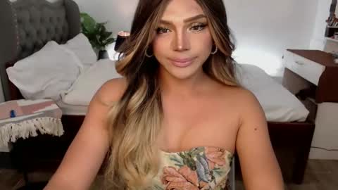 Snapshot of jesie_hot69 chatting on 01.21.25 jesie_hot69 online show from 01.21.25