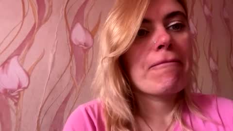 JeslyNomert online show from 10.12.25