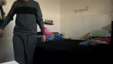 Snapshot of jesselopezcali chatting on 02.21.25 Hungjessy online show from 02.21.25