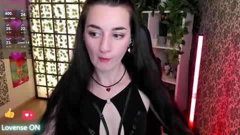 Snapshot of jessica_alford chatting on 10.11.25 Jessica online show from 10.11.25