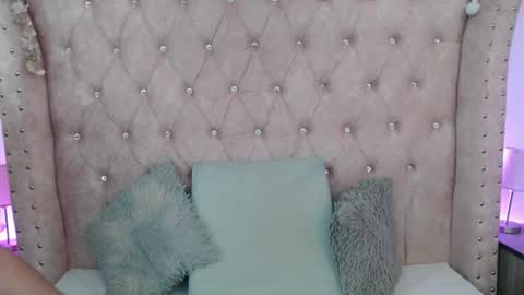 Snapshot of jessica_carter_ chatting on 10.16.25 Jessica online show from 10.16.25