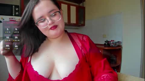 Natalia online show from 10.17.25