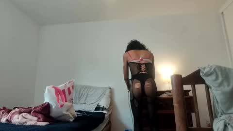 Snapshot of jessicasixnorma chatting on 10.02.25 jessicasixnorma online show from 10.02.25