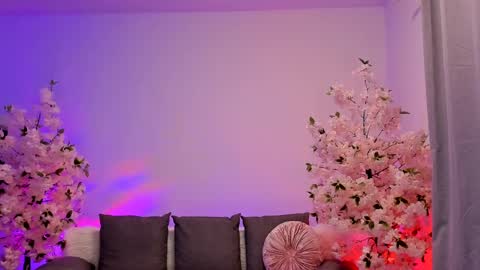 Gloria   online show from 01.12.25