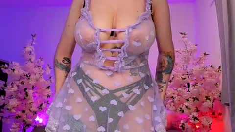 Gloria   online show from 02.21.25