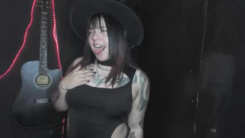 Snapshot of jessie_wild chatting on 09.23.25 jessie_wild online show from 09.23.25