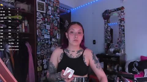 Snapshot of jessie_williams_01 chatting on 02.07.25 Your Sweet Angel online show from 02.07.25