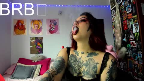 Snapshot of jessie_williams_01 chatting on 12.03.25 Your Sweet Angel online show from 12.03.25