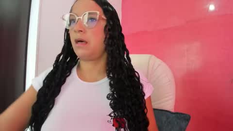 Snapshot of jessybutt chatting on 12.04.25 jessybutt online show from 12.04.25